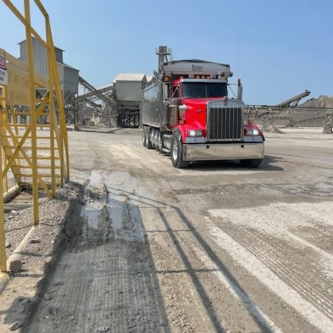 ausmar-trucking-homepage-who-we-are-1